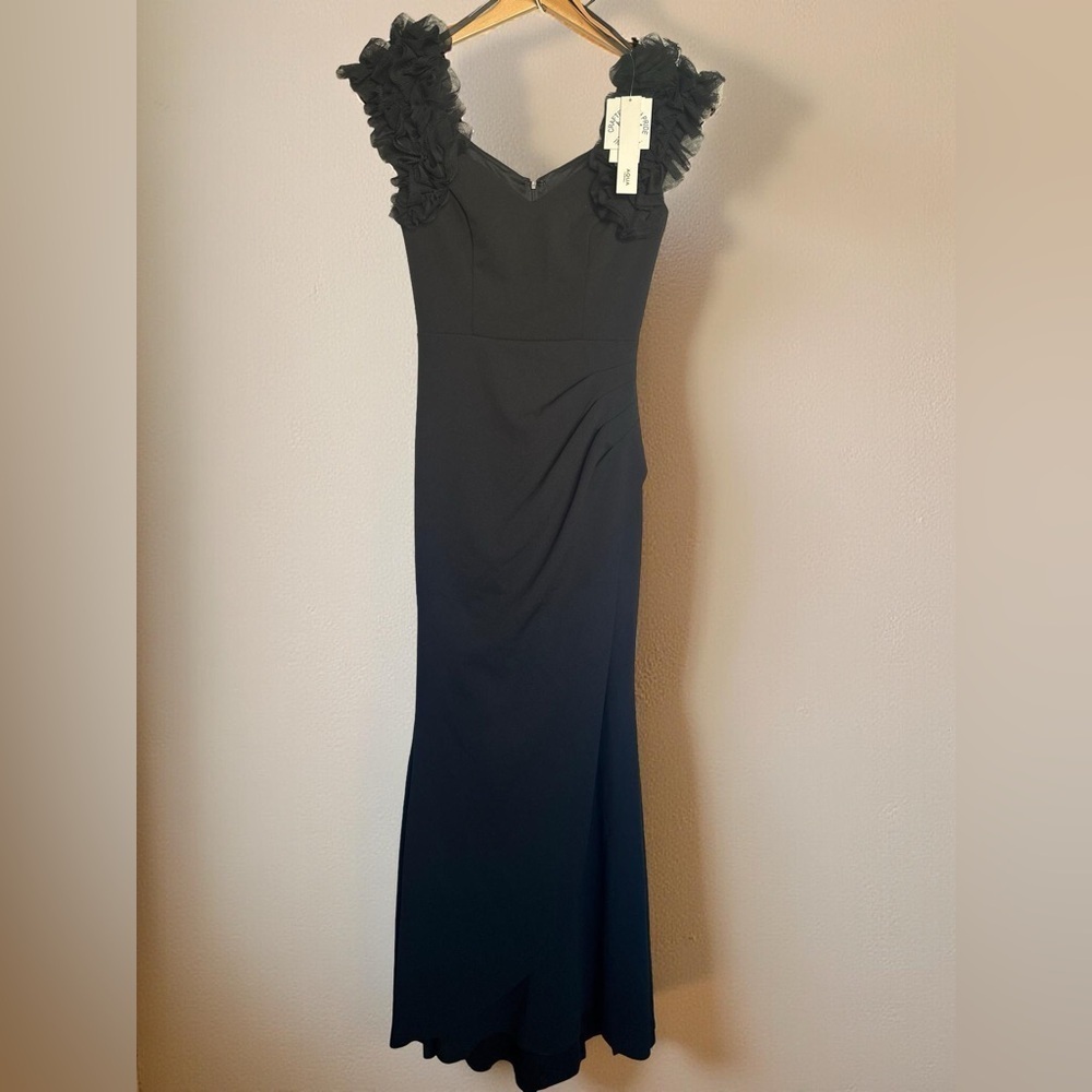 AQUA Elegant Black Long Ruffle Sleeve Gown - Picture 4 of 10